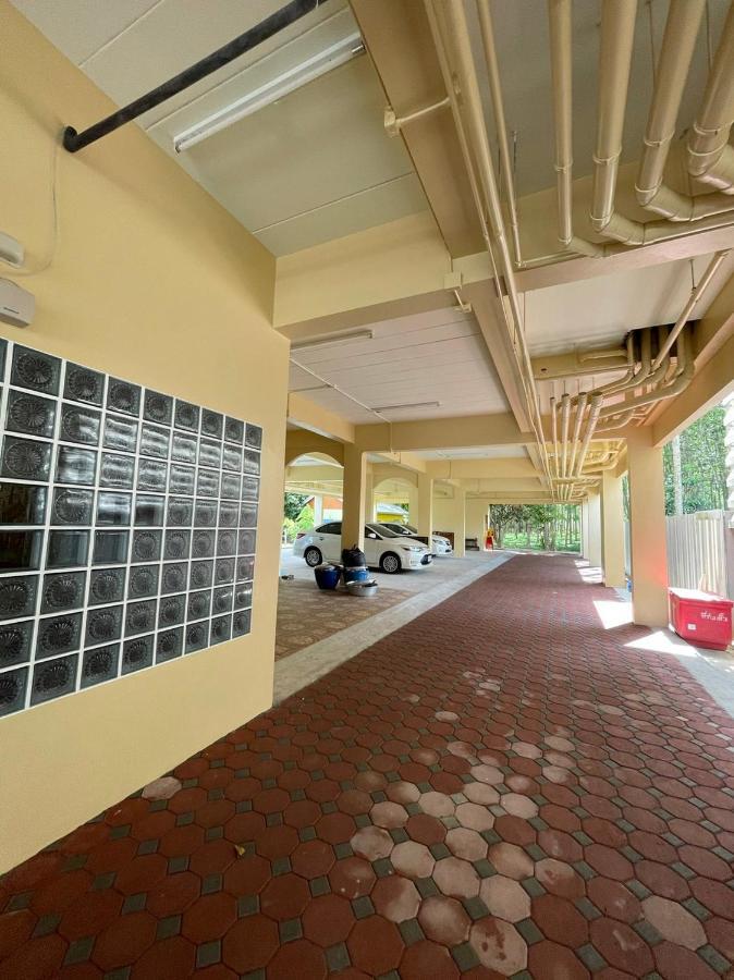 บ้านบัว เมืองใหม่ Baanbua Muangmai Ban Muang Mai Exterior photo